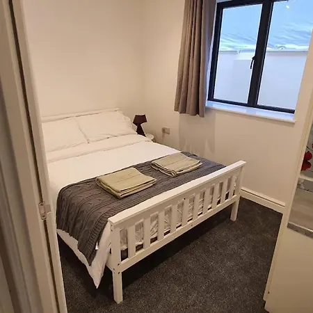 Daisy Lodge: Spacious Flat Near Blenheim Palace & Oxford Kidlington Exterior photo