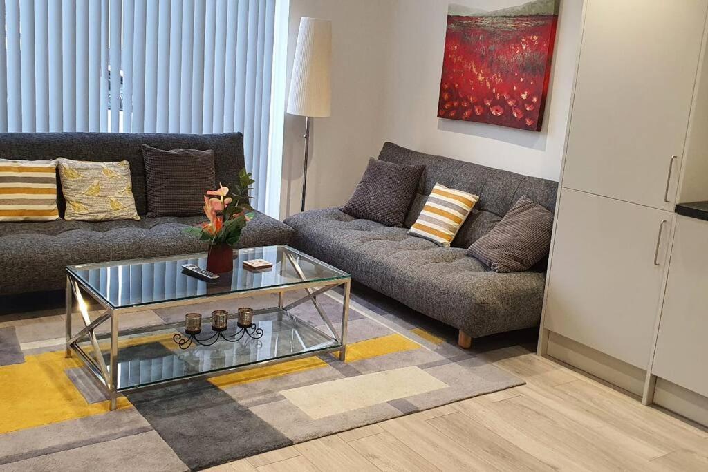 Daisy Lodge: Spacious Flat Near Blenheim Palace & Oxford *