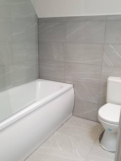 Apartment Daisy Lodge: Spacious Flat Near Blenheim Palace & Oxford *