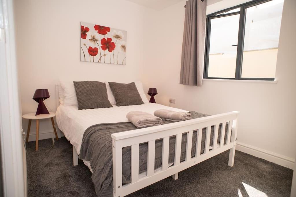 Daisy Lodge: Spacious Flat Near Blenheim Palace & Oxford * Kidlington