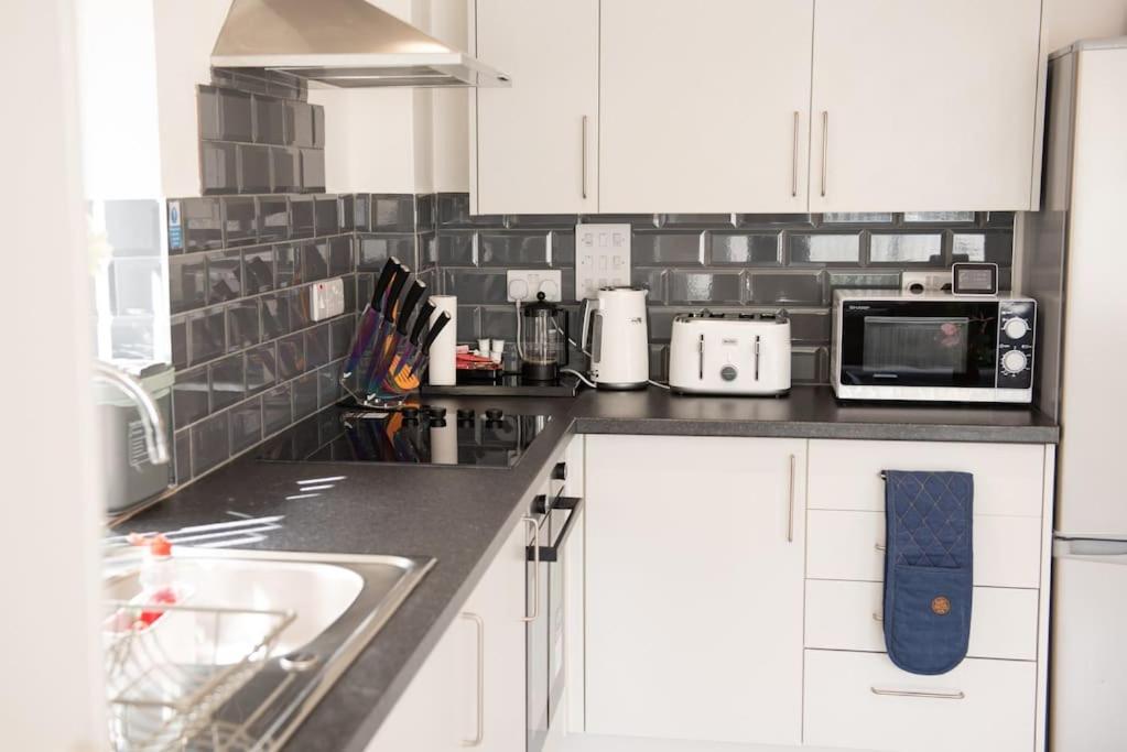 Apartment Daisy Lodge: Spacious Flat Near Blenheim Palace & Oxford Kidlington